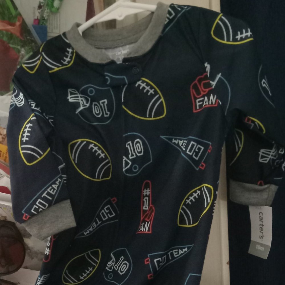 New Carter's18 months Boys / Girls Sleep N Play PJs Zipper Football Blue Footed